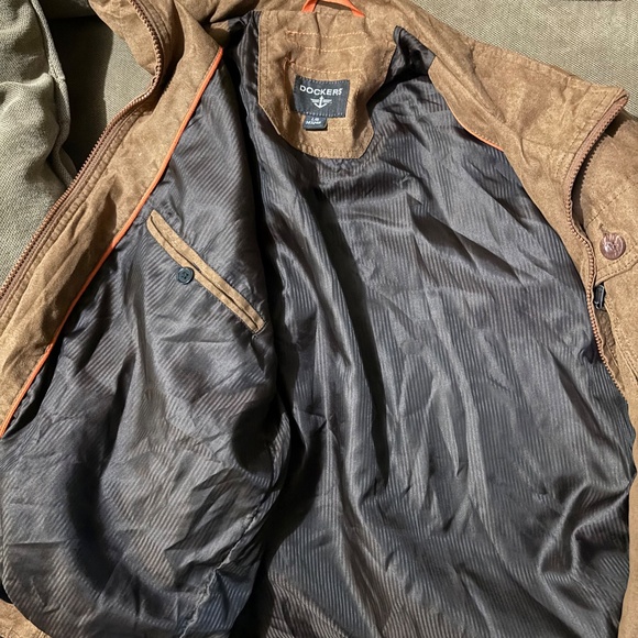 Dockers Lara Brown bomber jacket. Large - Picture 3 of 3